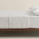 لحاف مضغوط مطرز مايكرو أوف وايت