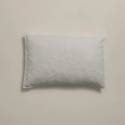 بيت مخدة ميكرو ٢ قطعة مطرز أوف وايت