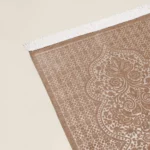 سجادة صلاة شنيل لون بيج غامق
