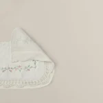 دعاسة كرسي قطن مطرز أوف وايت