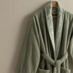 روب حمام قطن مطرز أخضر