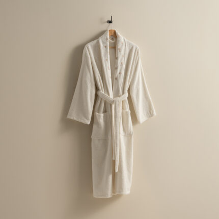 روب حمام قطن مطرز أوف وايت