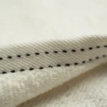 منشفة قطن لون أوف وايت بعده مقاسات