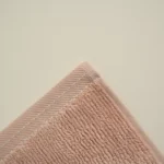 منشفة قطن لون بينك بعده مقاسات
