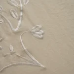 بيت لحاف ميكرو مطرز أوف وايت