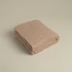 رمية كنب اكريليك بينك