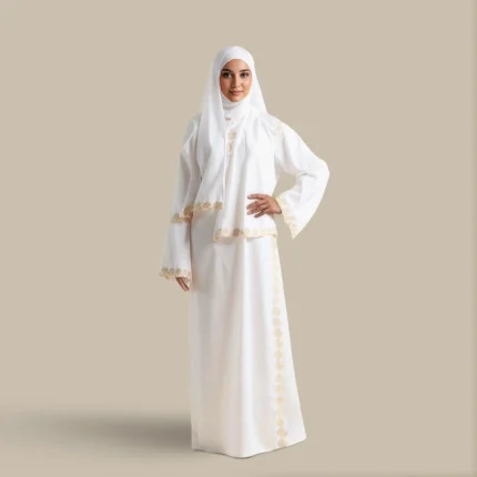 لباس صلاة مطرز أوف وايت