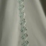 لباس صلاة مطرز أخضر